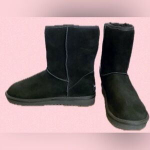 UGG Women's Black Koola Short Boot Size 9